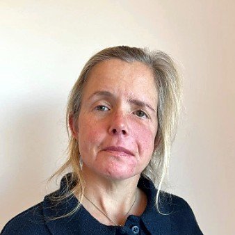 Portrett av Camilla Kongsberg, teoritolk hos TeoriTolk